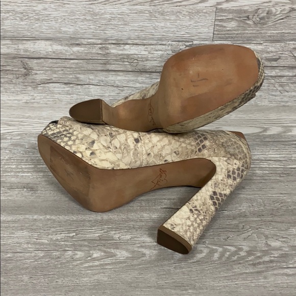 Sam Edelman SnakeSkin Platform Heels - Picture 7 of 8